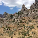 Tito Serrano' 3*