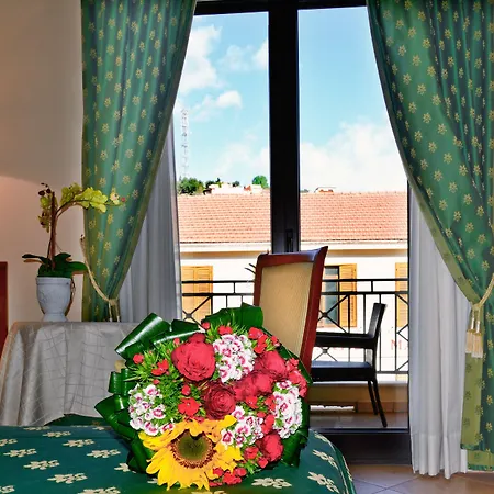 Tito Serrano' Hotel Melito Di Porto Salvo