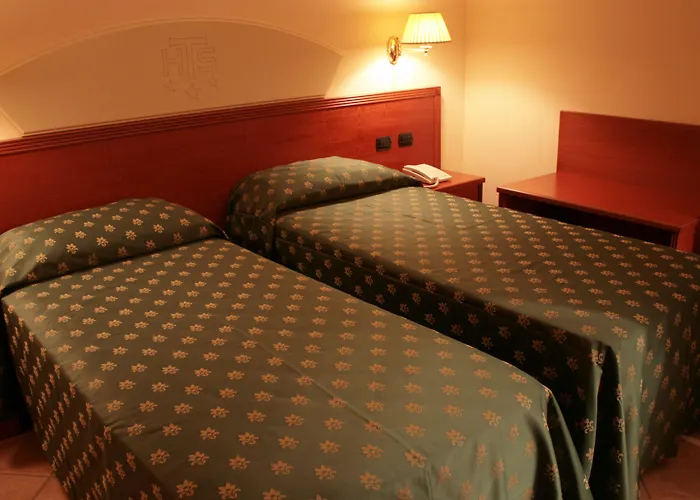 Tito Serrano' 3* 美利托迪波尔图萨尔维