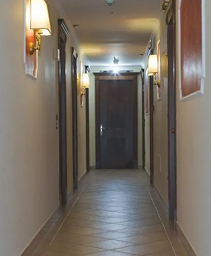 Tito Serrano' Hotel 3*